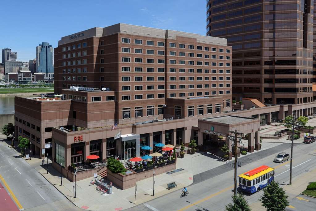 Embassy Suites Cincinnati - Rivercenter Covington Exterior photo